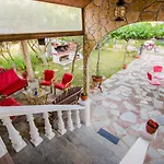 Touzla شقة *
