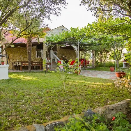 Apartment Touzla Ofrinion