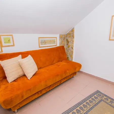 Touzla Apartment Ofrinion