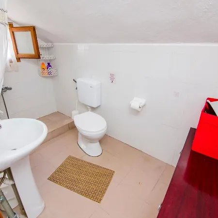 Touzla Apartment