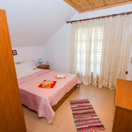 Apartment Touzla *