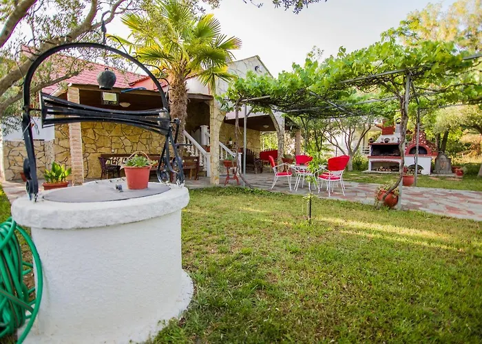 Touzla Apartman Ofrínio