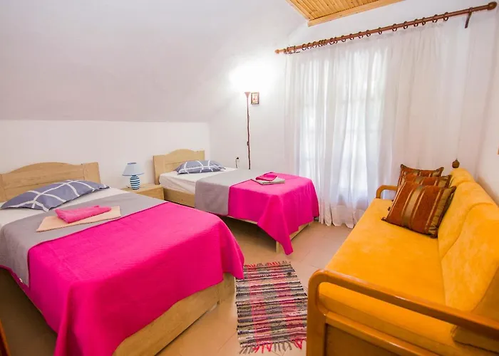 Touzla Apartamento Ofrínion