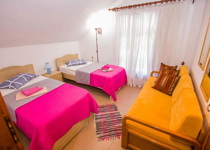 Apartamento Touzla Ofrínion