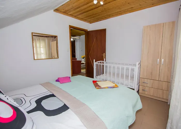 Touzla Appartement Ofrínion