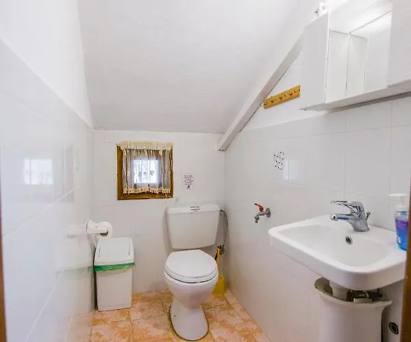 Touzla Apartamento Ofrínion