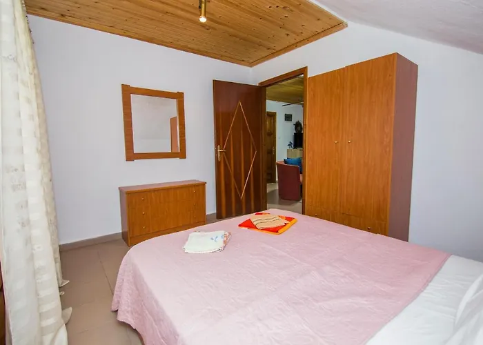 Touzla Appartement Ofrínion